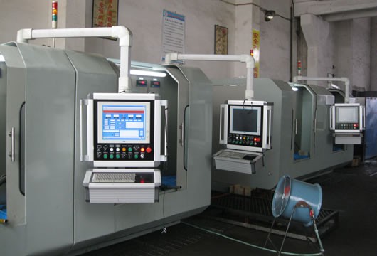 柱塞泵計(jì)算機(jī)測(cè)控臺(tái)